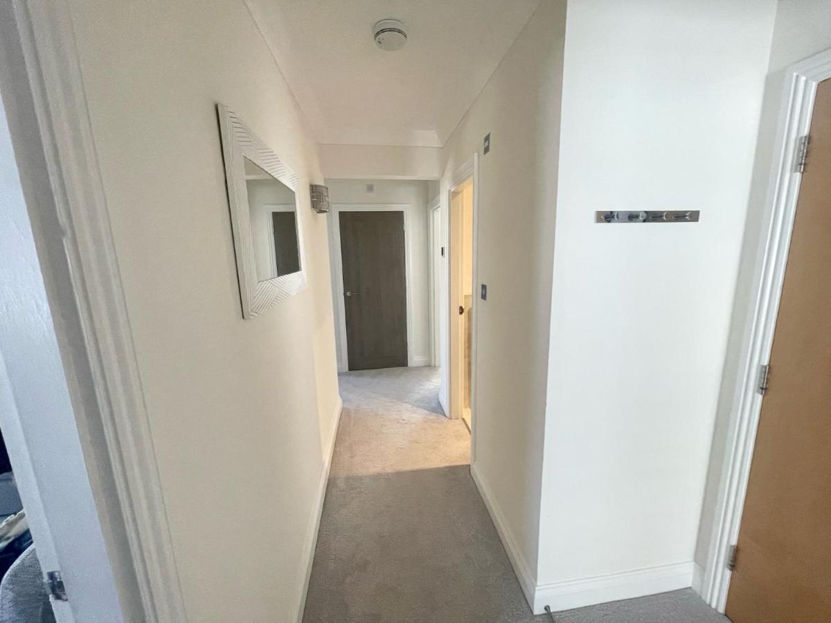 Exquisite Apartment, Stone Throw From The Beach Bournemouth Exterior photo